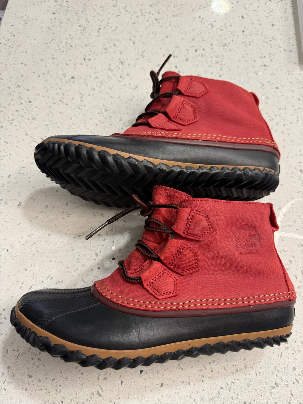 Sorel Red and Black Women's Lace-Up Duck Boots - Picture 2 of 7